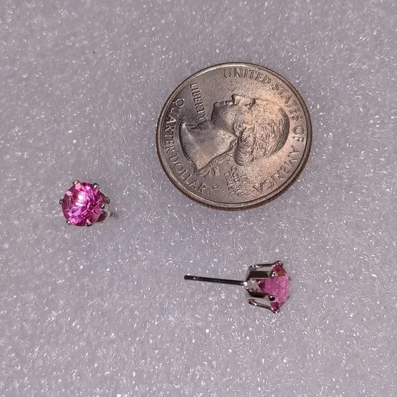 SWAROVSKI ELEMENTS (Light Pink rn-sil 7mm) Stud Earrings In Black Velvet Pouch - Picture 5 of 8